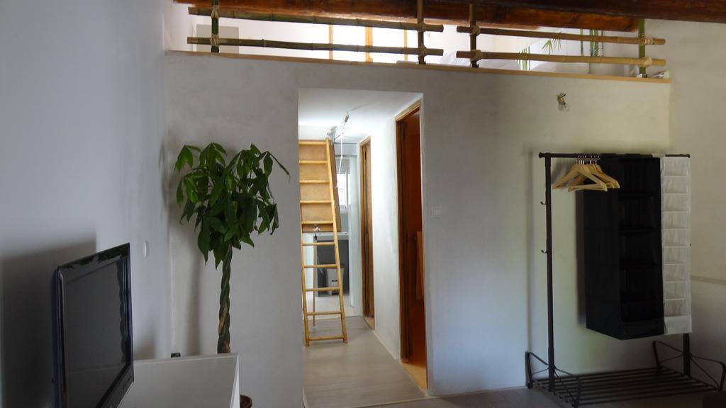 Appartement Avec Terrasse,Mezzanine,Patangarles Ruang foto